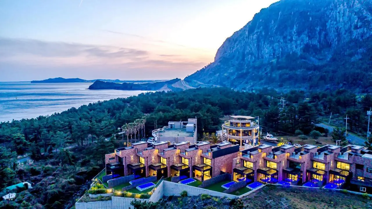 Ocean Brick Pool Villa Seogwipo